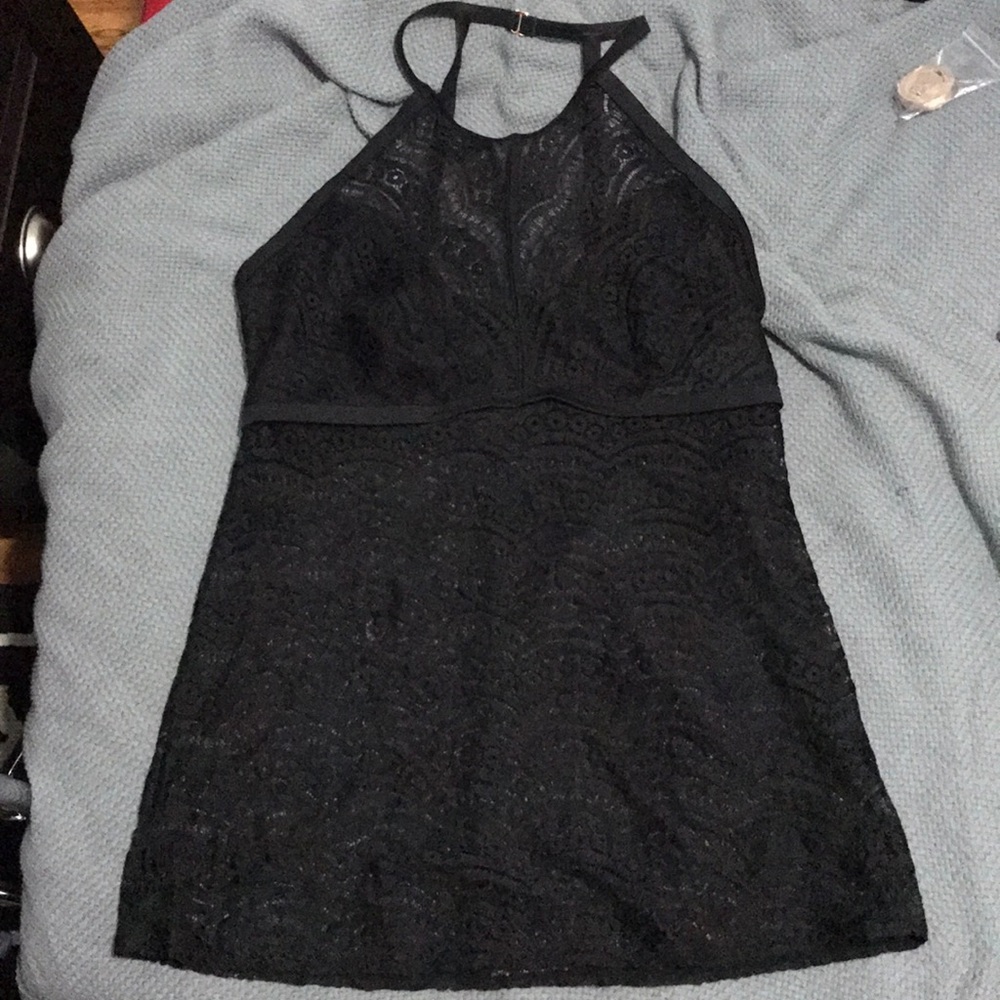 Smart and sexy swimtop. XL